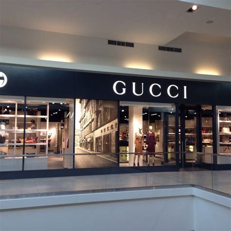 gucci outlet chicago photos|gucci outlet chicago rosemont.